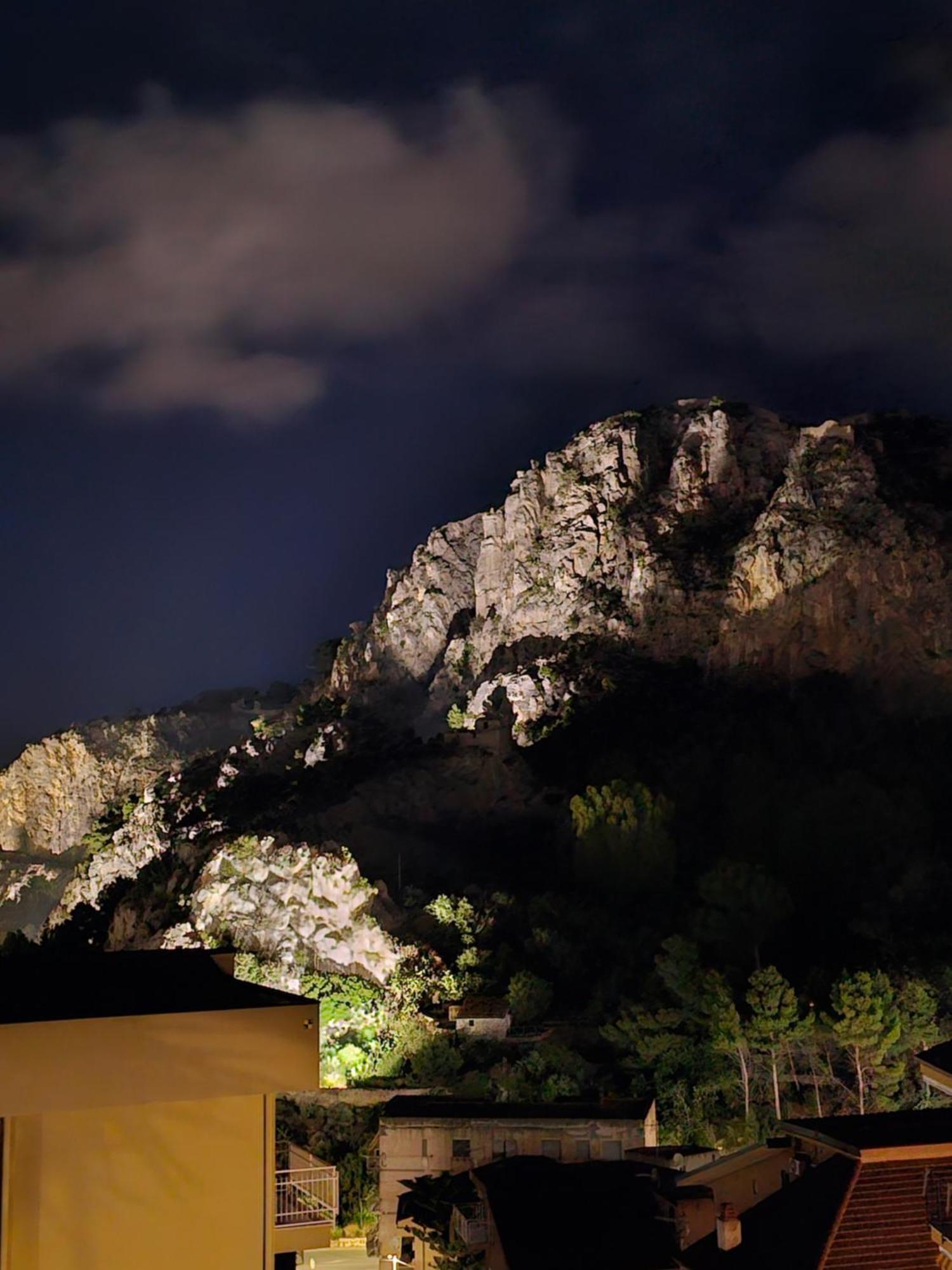 B&B Villa Di Giorgi Cefalù Eksteriør bilde